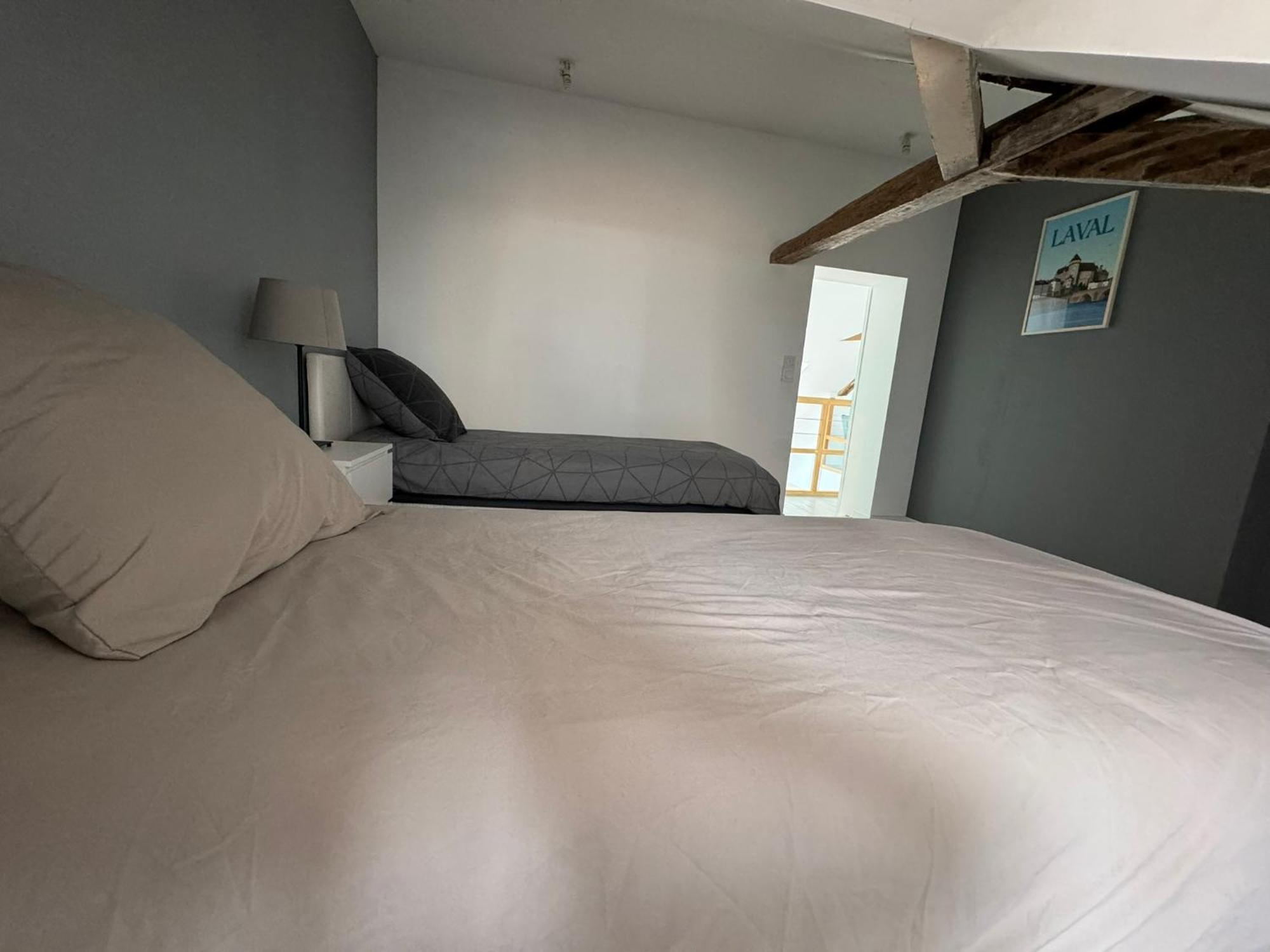 Appartement En Centre-Ville - Local Velos Disponible マイエンヌ エクステリア 写真